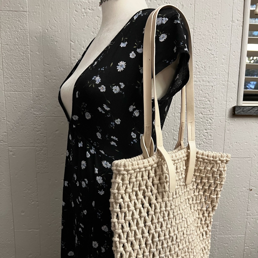 Cream tote bag